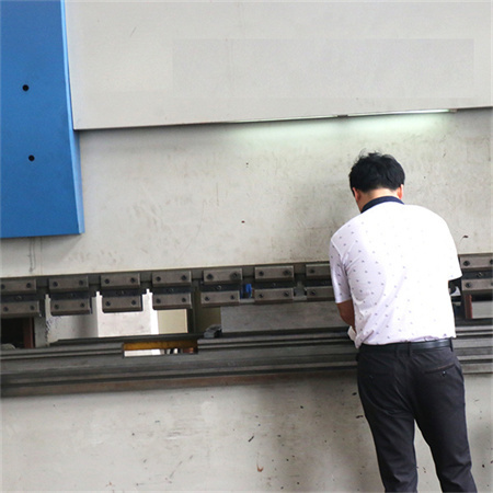 دستگاه خم کن سروو CNC 4+1 ورق گالوانیزه ورق استیل ضد زنگ با دقت بالا خمش الکتروهیدرولیک
