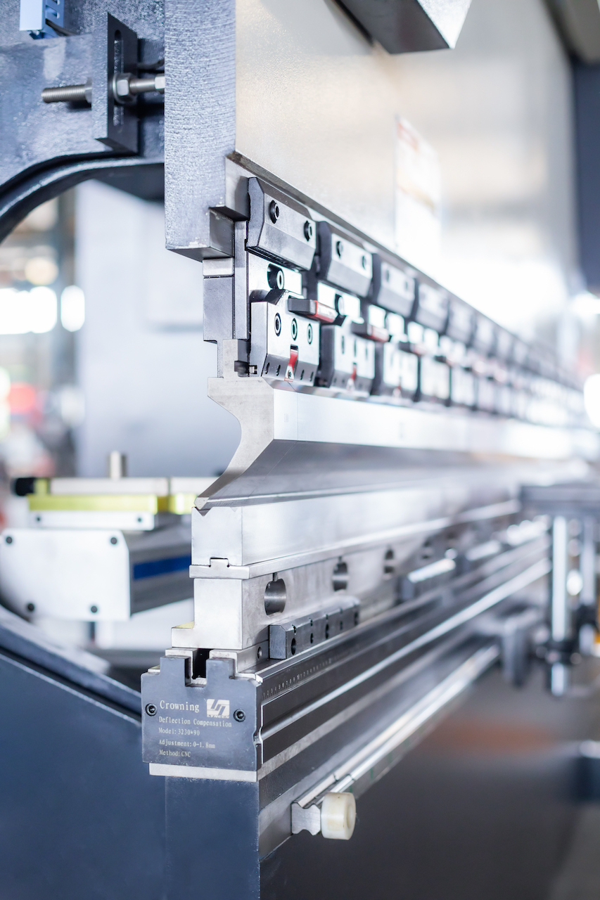 100T هیدرولیک Cnc پرس ترمز Crowning Cnc Press Brake Delem