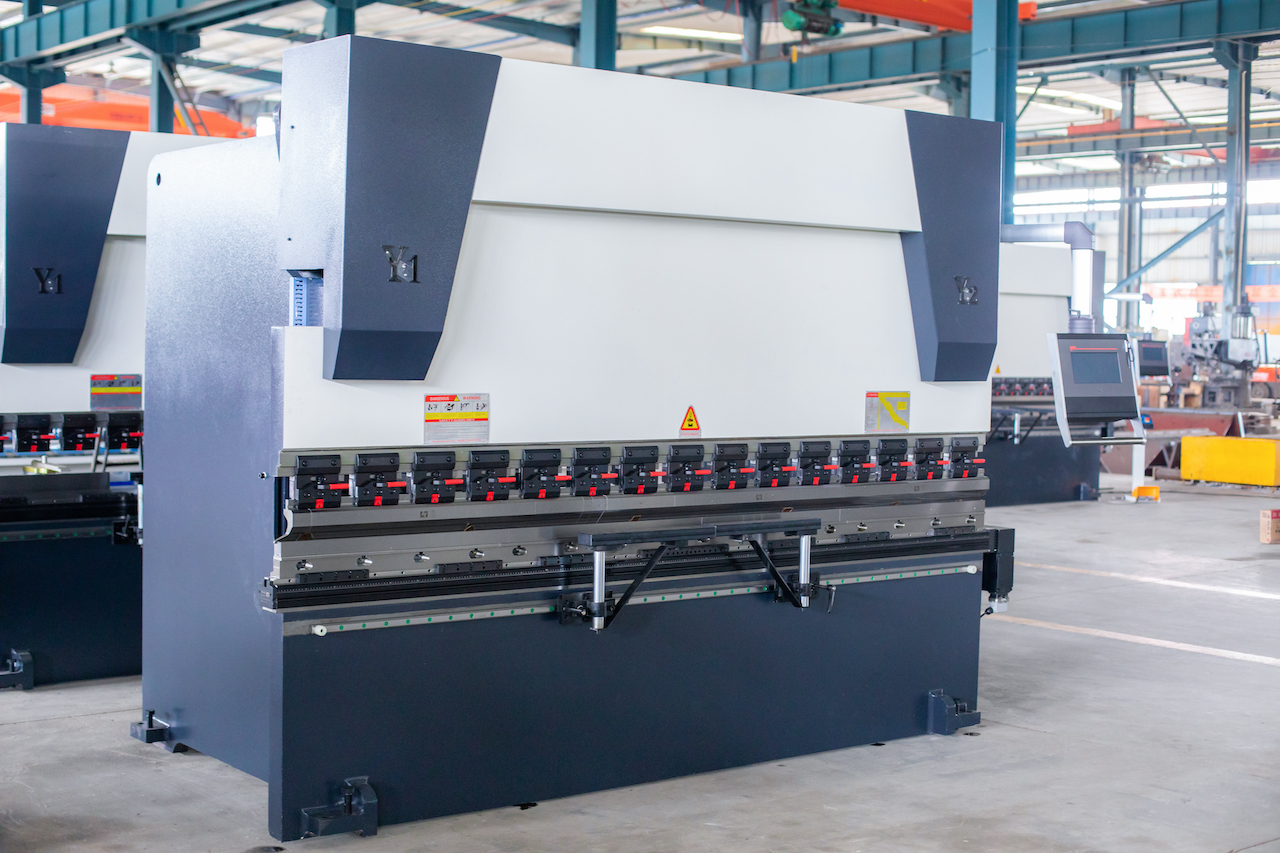 100T هیدرولیک Cnc پرس ترمز Crowning Cnc Press Brake Delem